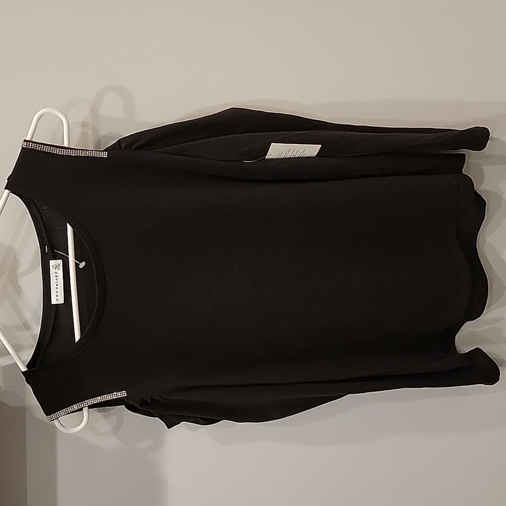 RETROLOGY COLD SHOULDER KNIT SWEATER